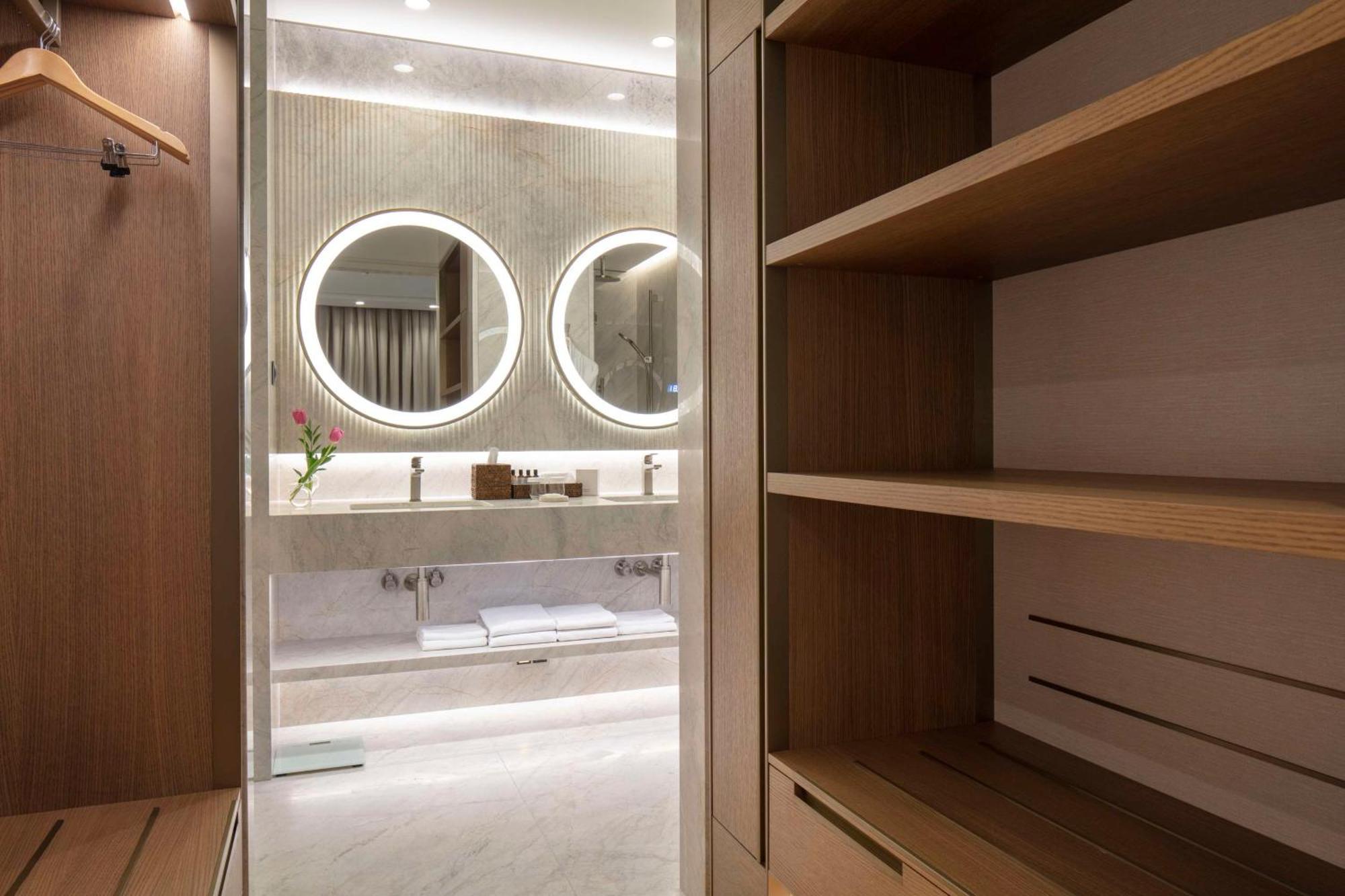 Отель Hyatt Regency Izmir Istinyepark Экстерьер фото