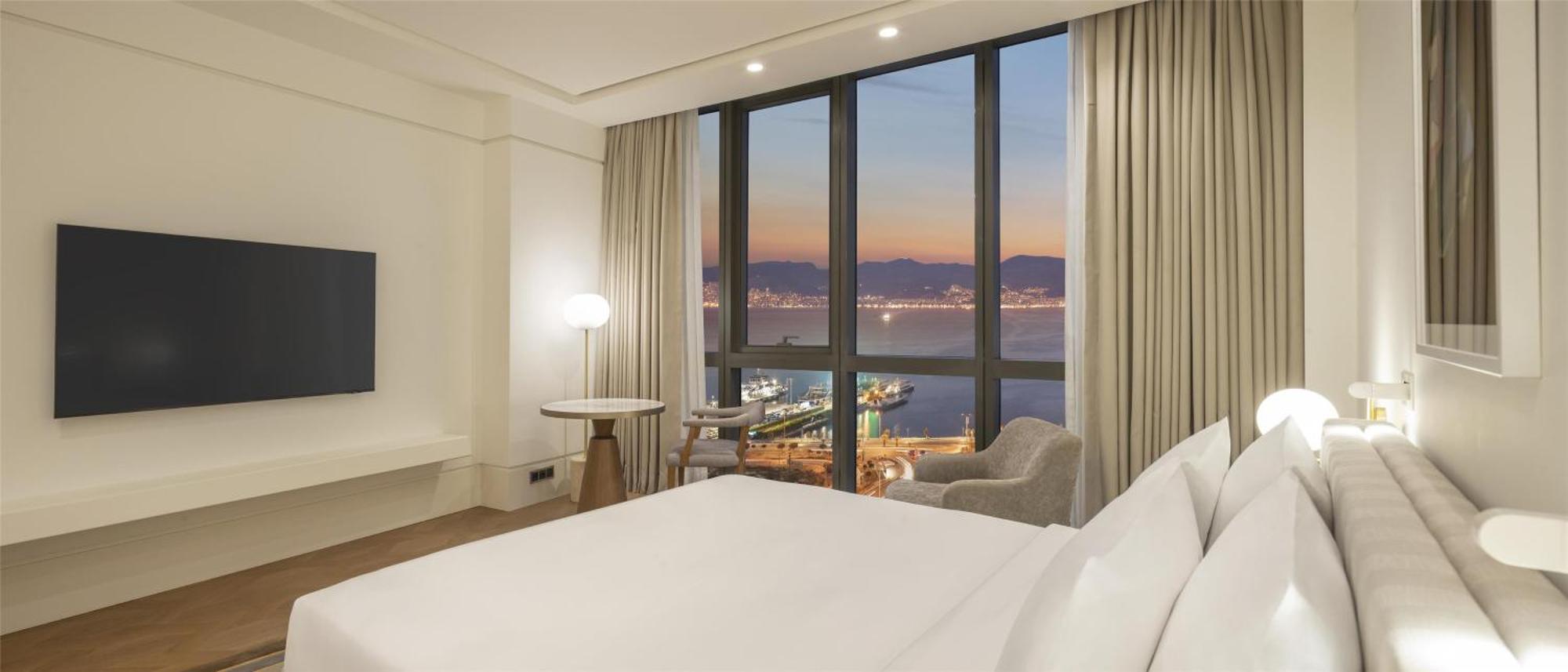 Отель Hyatt Regency Izmir Istinyepark Экстерьер фото